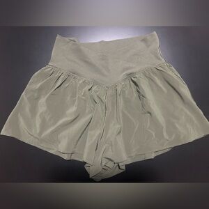 OFFLINE By Aerie Real Me
Crossover Flowy Short Olive Green